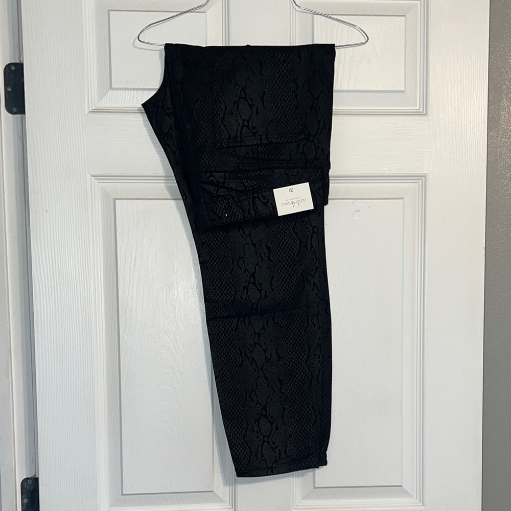 Black Snake Print Women Jeggings